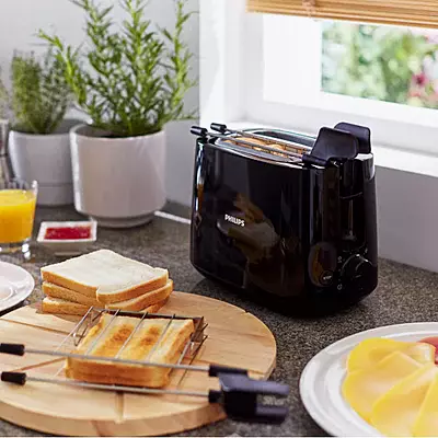 Philips 2-Slot Toaster – Black – Built-in Bun Warmer – Wide Slots, 8 Browning Settings- (Black)